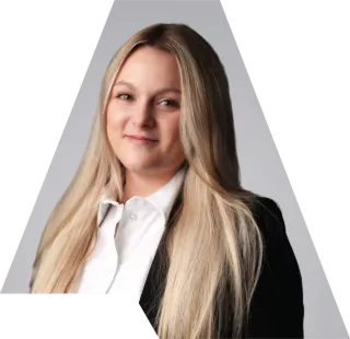 Sophie McQuinlan - Real Estate Agent