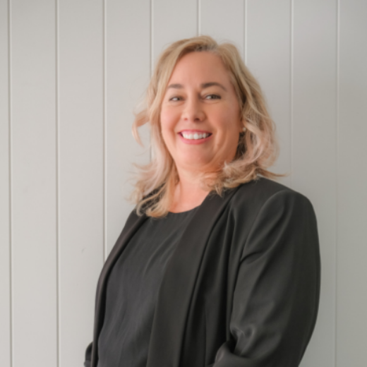 Melanie Everett - Real Estate Agent at Raine & Horne Redland Bay - REDLAND BAY