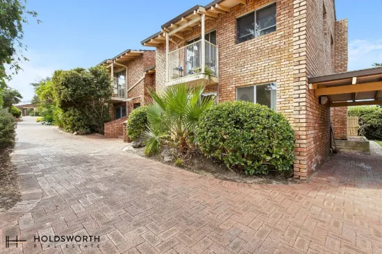 Gorgeous Ground Floor Unit in a Peaceful Leafy Setting