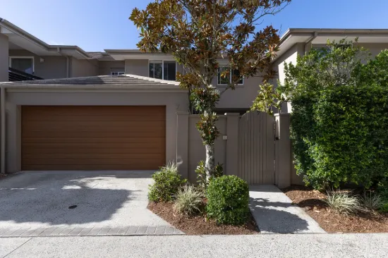 Private Coastal Townhouse with Resort Style Amenities