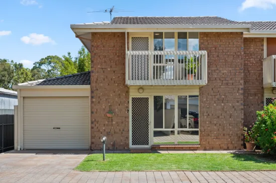 Comfortable Living in a Quiet, Convenient Pocket