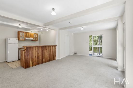 Freshly updated two bedroom in tightly held Dynnyrne