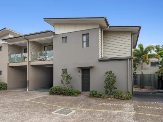Sophisticated Living, Made Easy - Welcome to Treetops at Everton