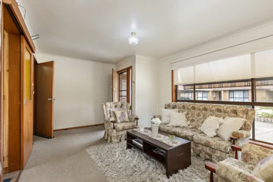 Low-Maintenance Living in a Convenient Sebastopol Location