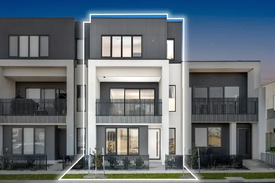 Modern Luxury, Prime Location & Dual Master Suites-No Body Corporate !