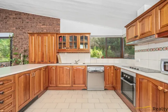 Architectural Grandeur Meets Araluen Tranquillity!
