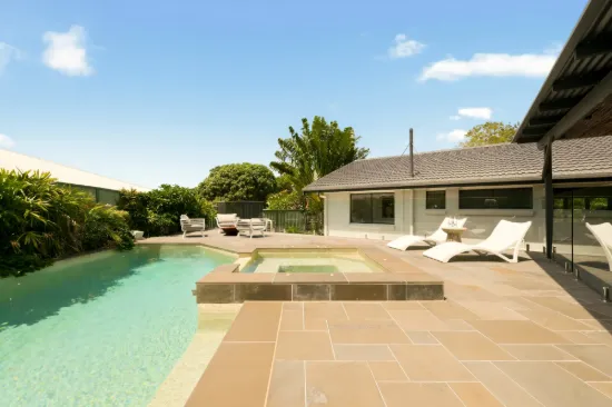 Lifestyle, Land and Entertaining - A Standout 1,042sqm Opportunity