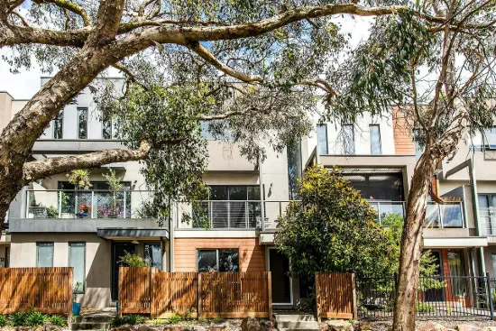 Modern Mooroolbark Made Easy
