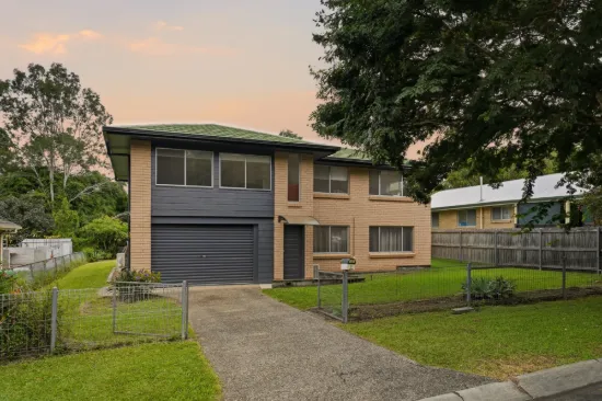 Solid Two-Storey Brick Dual Living Home on a level 622m2 allotment