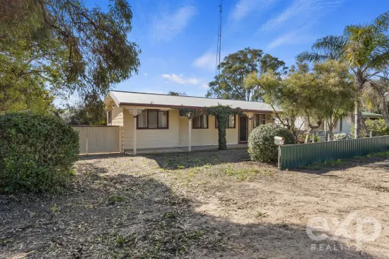 1,262sqm parcel... Renovate, Rebuild or Relax – The Choice is Yours