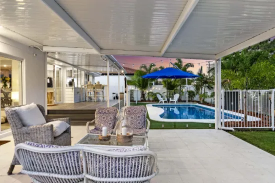 Refined Family Living With Direct Access to the Golf Course
