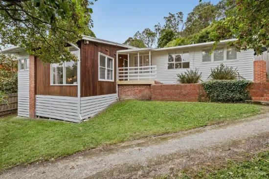 Views, Privacy & Dual Access in Loughnans Hill