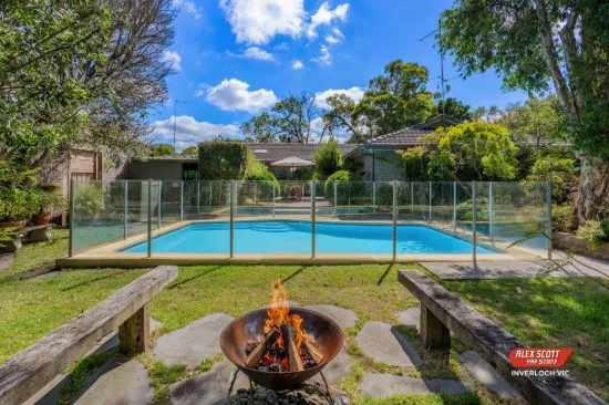 A Private Coastal Sanctuary Moments from Town and Beaches