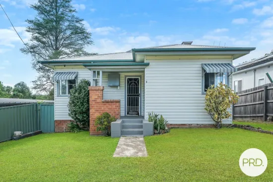 Neat Kendall Cottage Brimming with Potential