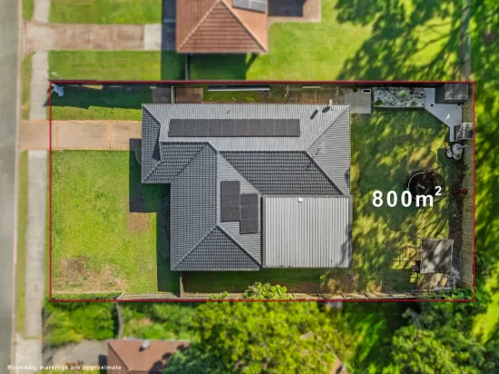 PARKSIDE LIVING WITH SIDE ACCESS ON 800M2 & WITH SUB-DIVISION OPTIONS