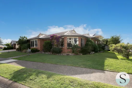 Quality Beachside Estate Living, Oversized Garaging for Your 2 Cars, Boat & Caravan, Open Plan Living Front & Back, North East Facing Flat Backyard!