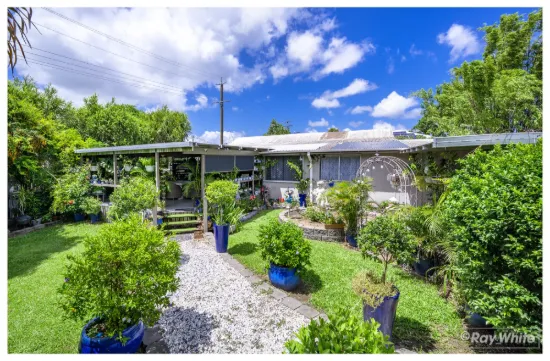 Impressive Gardens & Exceptional Outdoor Living 
