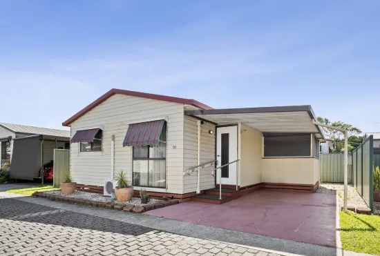 Low-Maintenance Home in Sought-After Over-50s Village