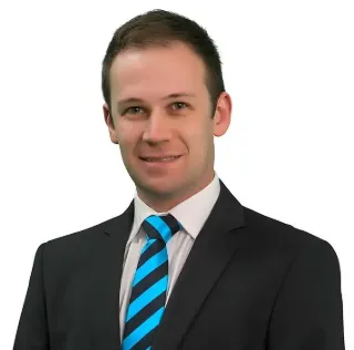 Mark Sharoglazov - Real Estate Agent