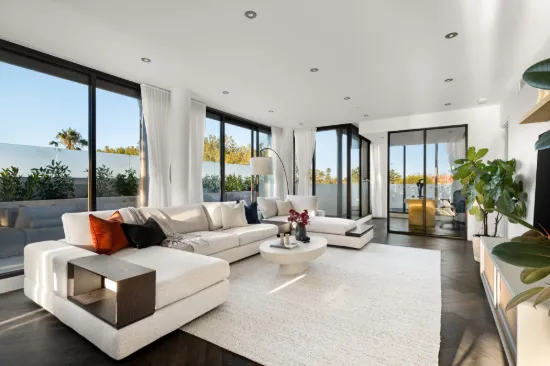 Penthouse Living in the Heart of Toorak
