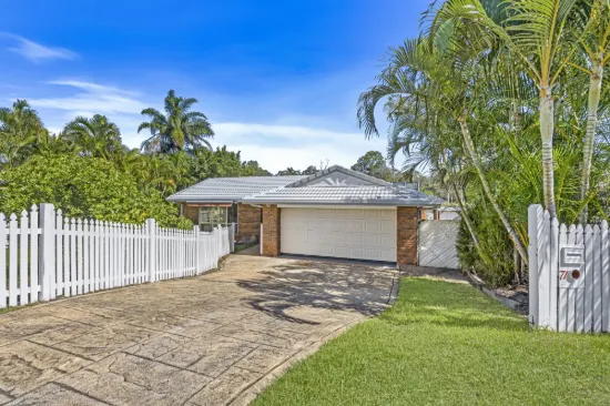 PRIME PARKWOOD LOCATION!
