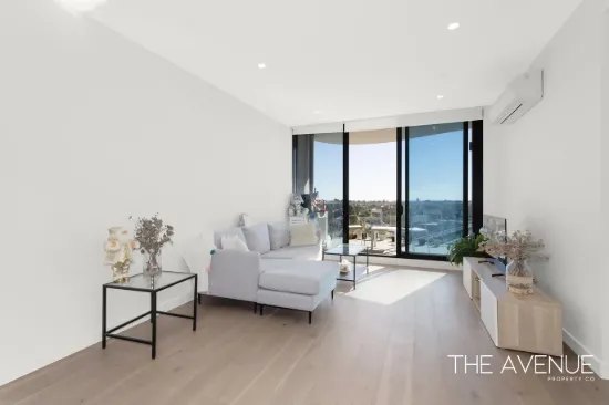 Stylish Apartment Living with Exceptional Convenience