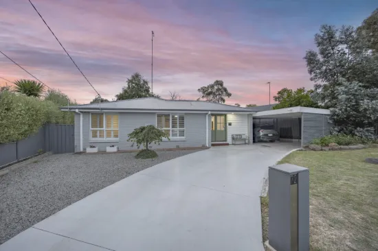 Stunning Fully Renovated Family Home in Prime Old Alfredton Location