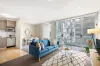 Gigantic City Road apartment not to be missed!