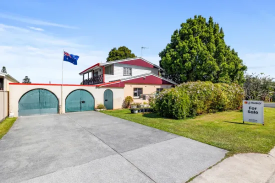4 Bedroom Renovator on a Corner Block!