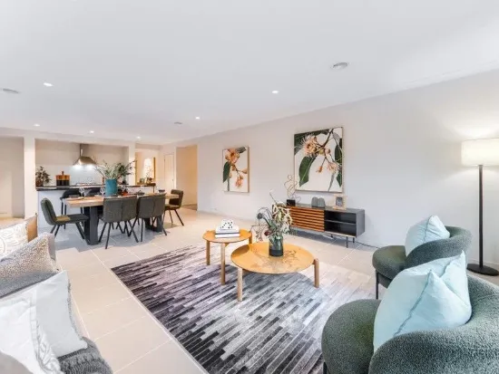 WHEN PRESENTATION, LOCATION & AFFORDABILITY COUNT - SELANDRA RISE LOCALE!