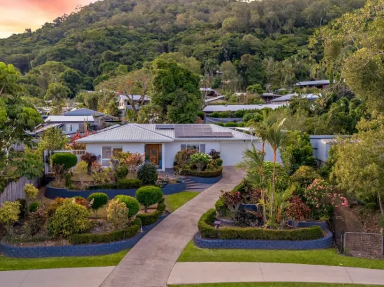 Spacious Stylish Entertainer in Elevated Position