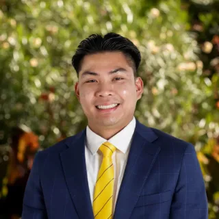 Pete Srimuang - Real Estate Agent