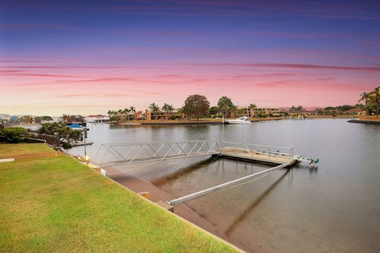 Wisdom Realty - Runaway Bay - Real Estate Agency