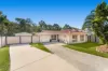 Bayside Family Haven in Prized Position - Amazing Connectivity, Only One Neighbour!
