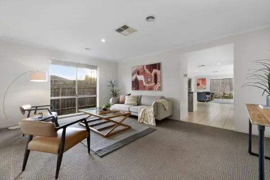 Family Flexibility and Light-Filled Living in Prime BERWICK WATERS