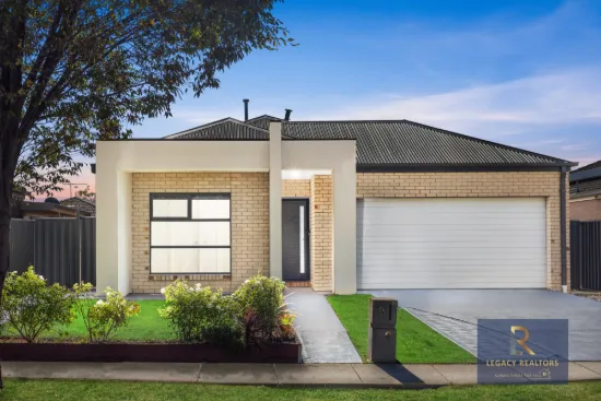 Nest or Invest - Thus steel frame house is close to local schools/ train station and playgrounds !!