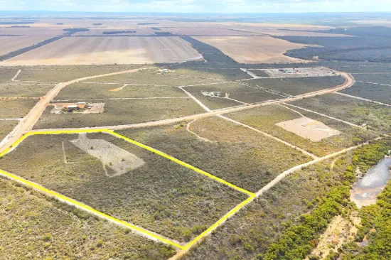 Sell with Robert Miloseski!!
Bushland Haven!!