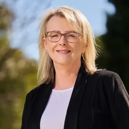Vivien Welch - Real Estate Agent at Ray White Aldridge & Associates