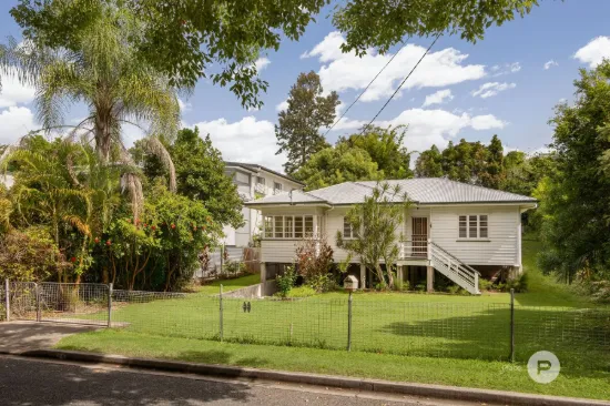 Exceptional Bardon Opportunity on 850m2 Block