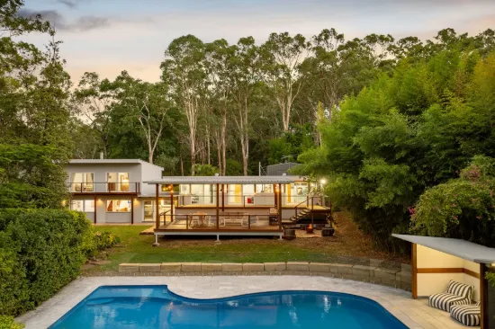 Dual Living Acreage Sanctuary 