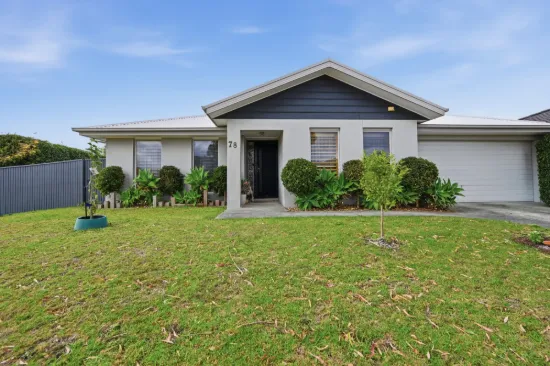 Sought-After Inlet Location with Easy, Low-Maintenance Living