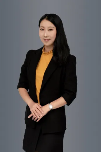 UKI  LIU - Real Estate Agent at Real First - Real First Projects