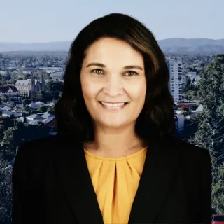 Venita Daw - Real Estate Agent
