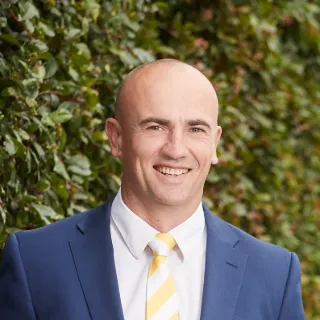 Justin Irving - Real Estate Agent