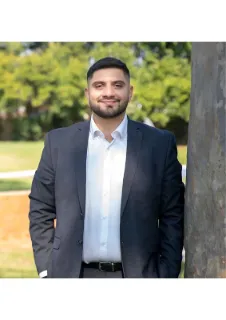 Michael Pavlov - Real Estate Agent