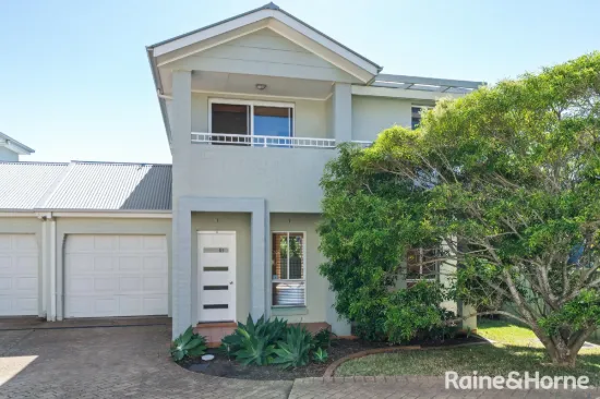 Coastal Living Just Steps from the Beach