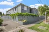 Boutique Block, Prime Location!
