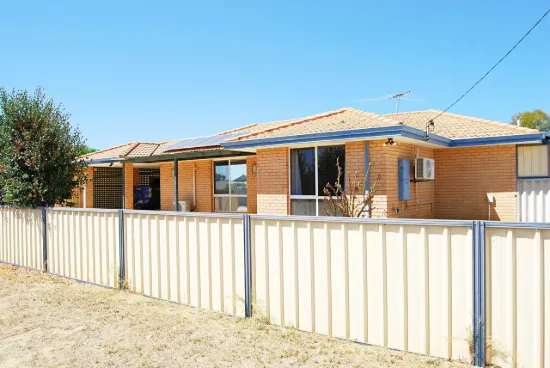 Budget home with a great shed!