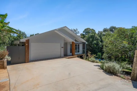 Wildwood Keep, Dual Living Retreat in Leafy Flaxton!