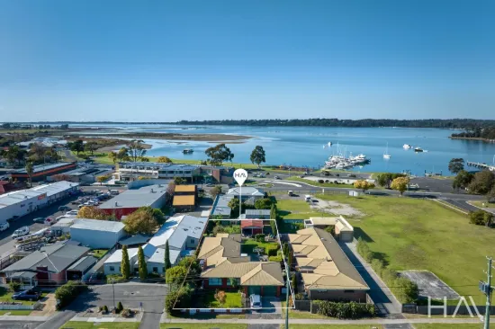 Central & Convenient Coastal Living 